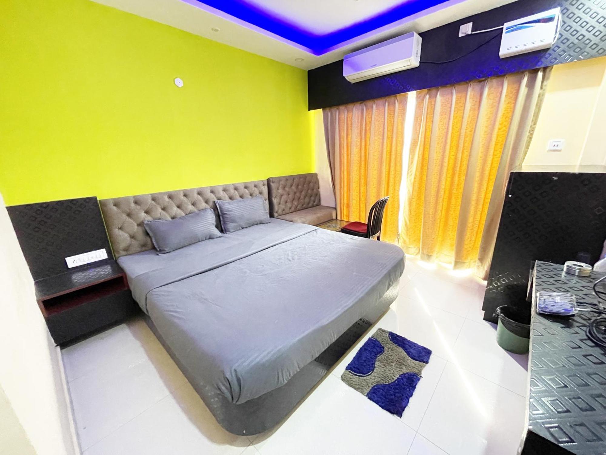 Hotel Seven Inn By Seven Group Puri Esterno foto