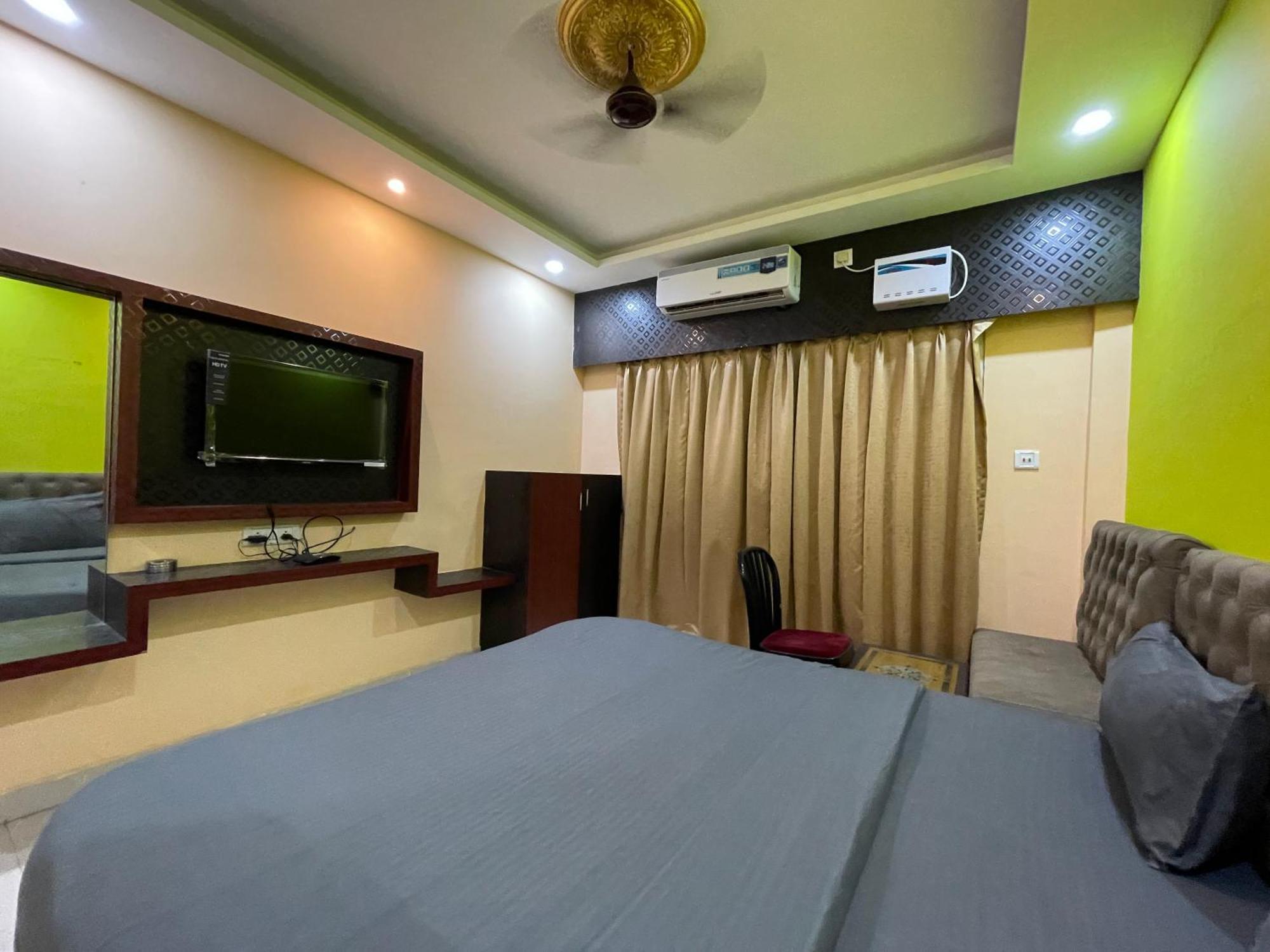 Hotel Seven Inn By Seven Group Puri Esterno foto