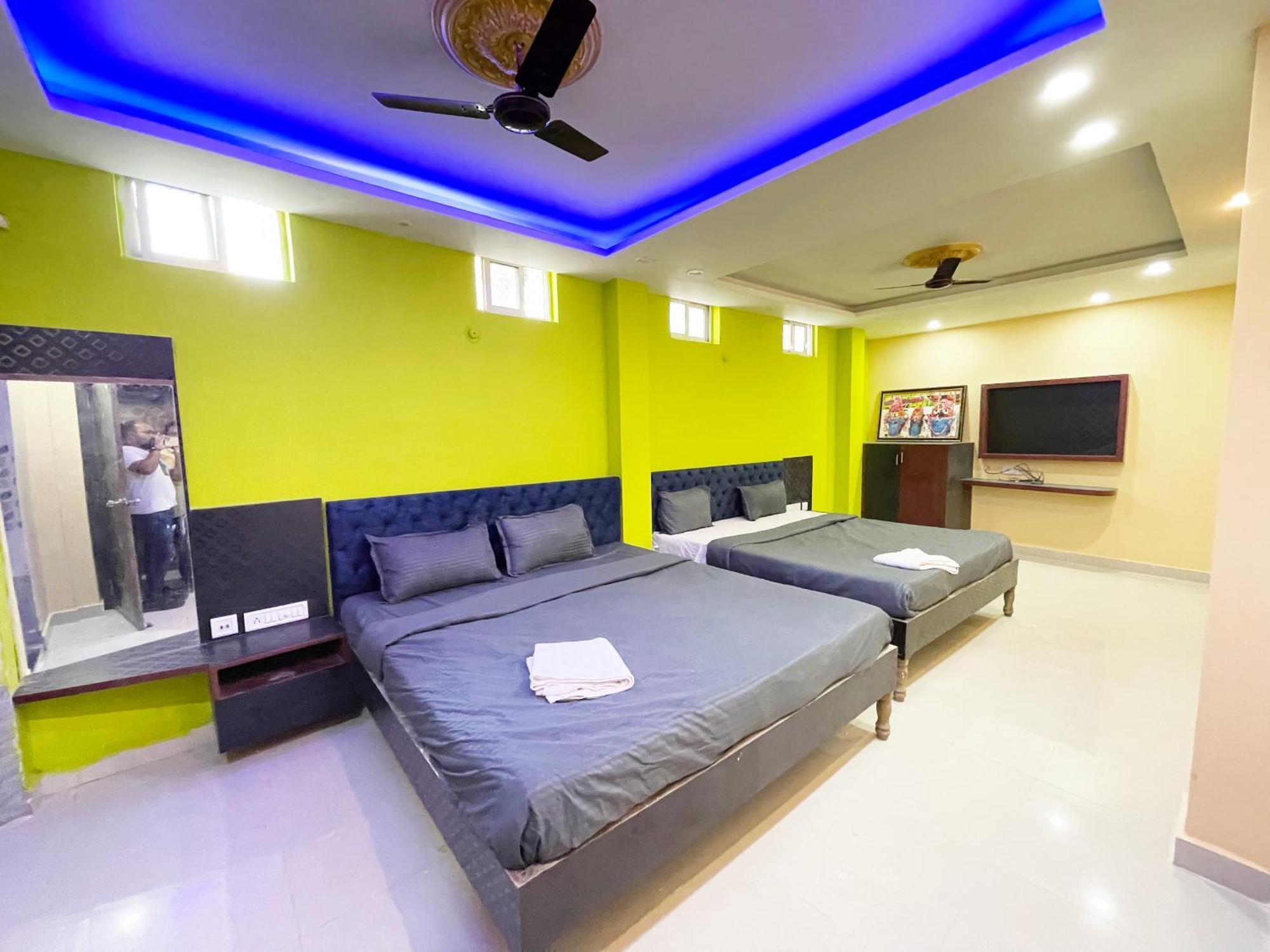 Hotel Seven Inn By Seven Group Puri Esterno foto