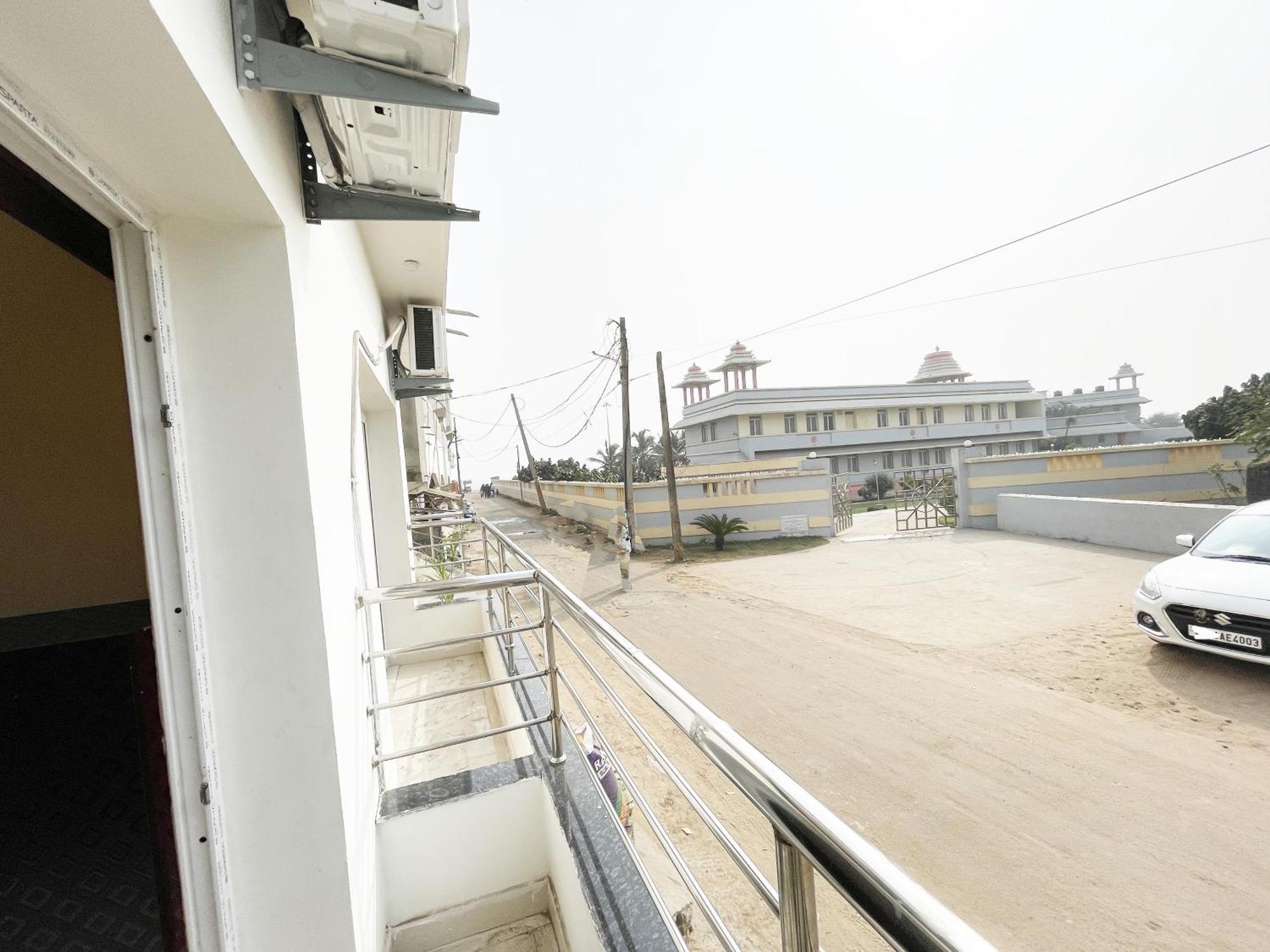 Hotel Seven Inn By Seven Group Puri Esterno foto