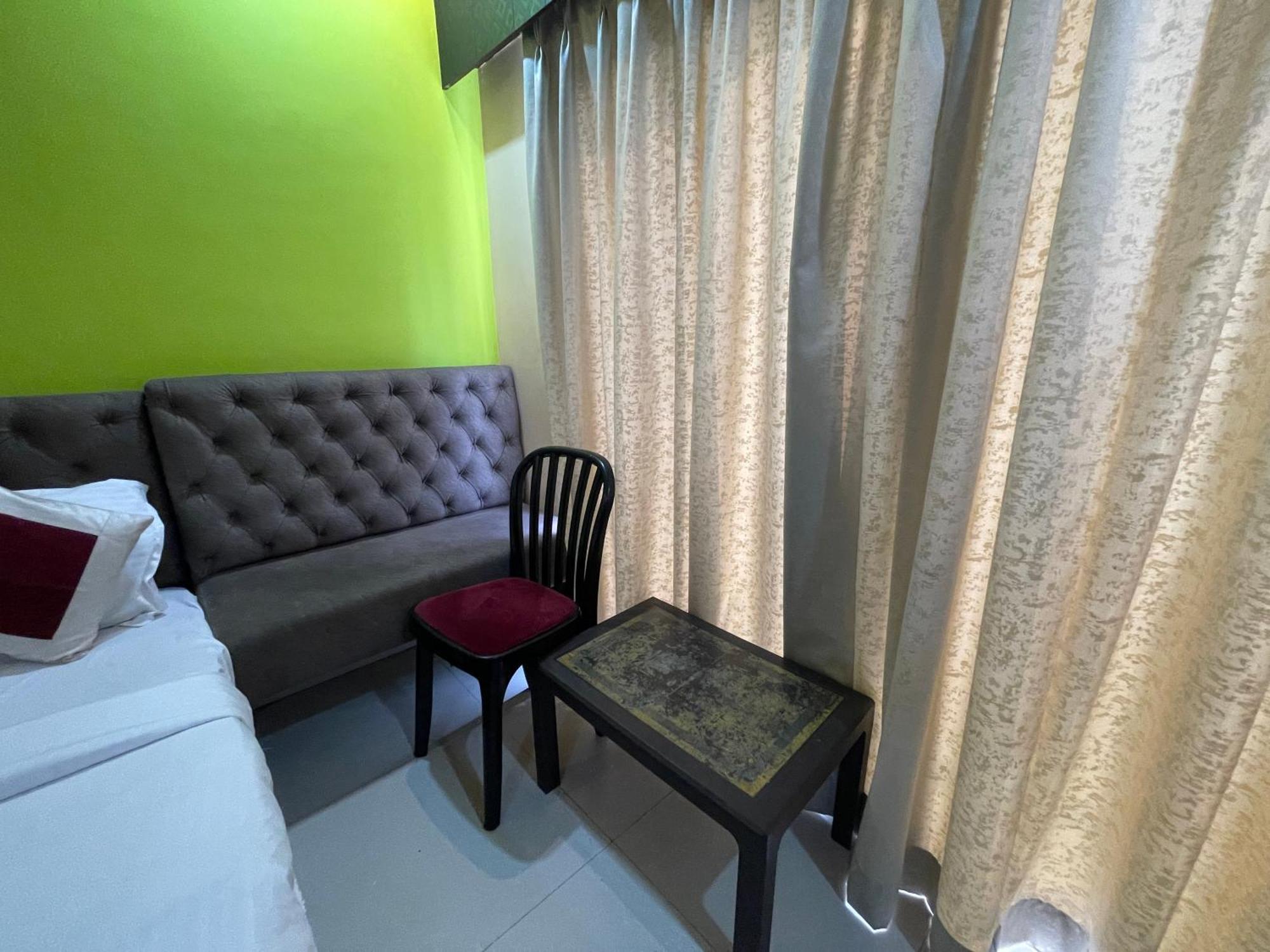 Hotel Seven Inn By Seven Group Puri Esterno foto